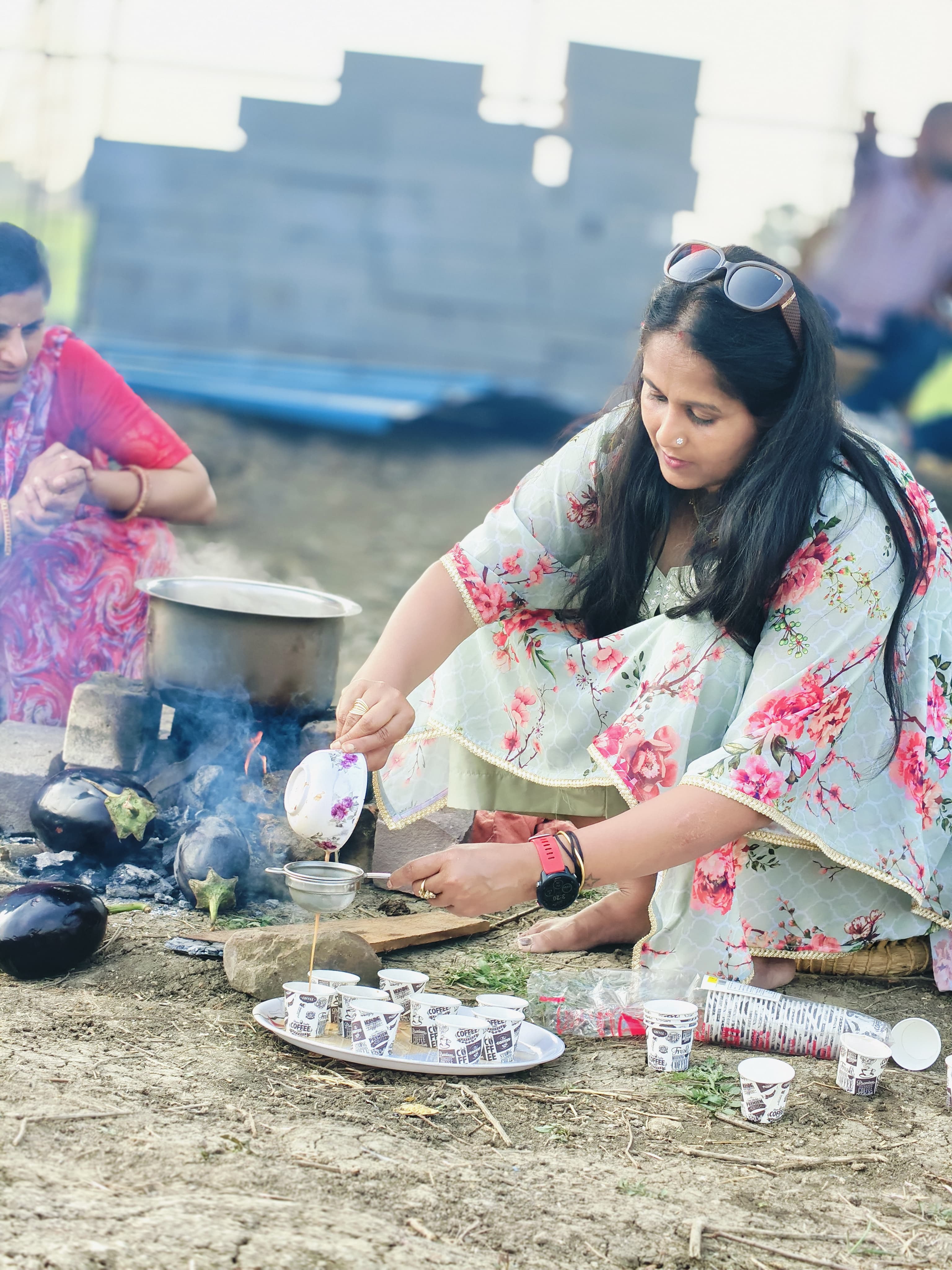 Mitti Ke Aloo Cooking